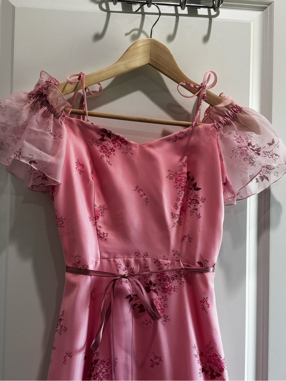 Vintage 60-70’s Pink Chiffon Floral Ruffle-Tiered Dress - Picture 4 of 9